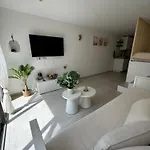 Chez Timmaflo Apartment *